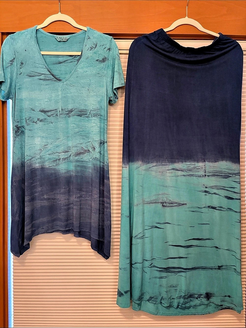 D. Tryst Women's Blue & Green Abstract Maxi Dress Set